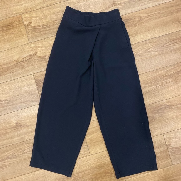 LULULEMON // With the Flow black wide leg pants - Picture 6 of 7